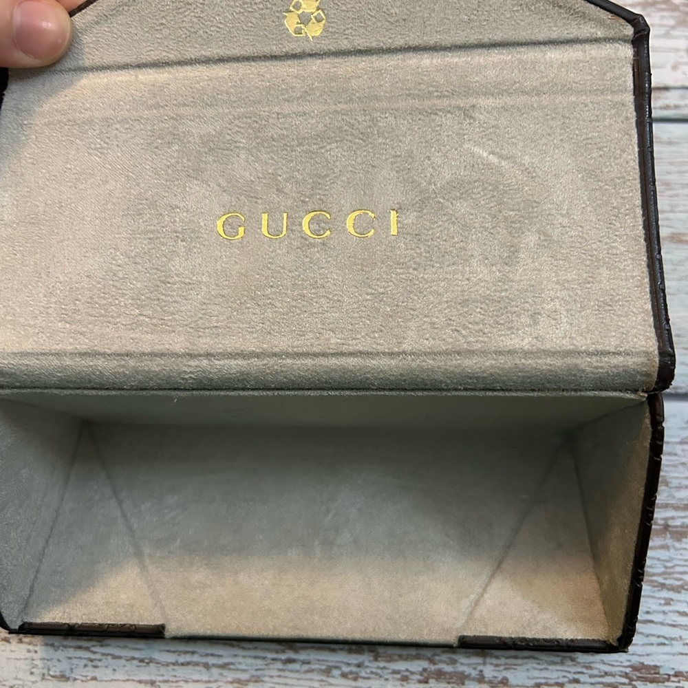 Gucci Dark Leather Envelope glasses case - Picture 4 of 6
